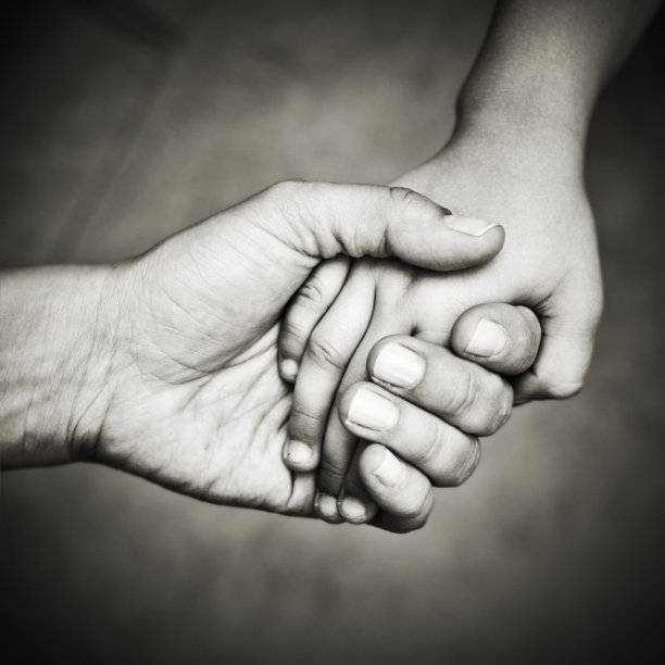 手牵着手图片下载