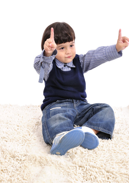 第一个小男孩图片下载