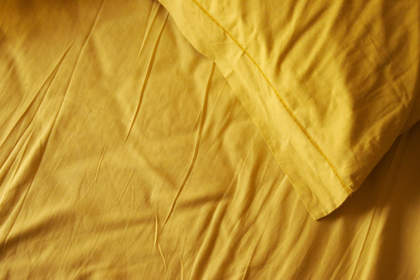 黄色的床单图片下载