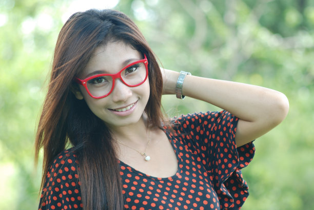 十几岁的女孩。图片下载