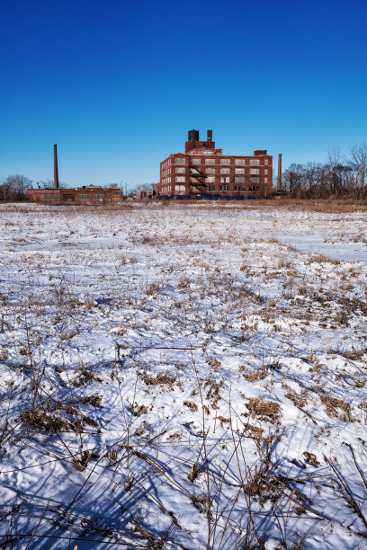 冬季荒地和工厂，北朗代尔，芝加哥图片下载