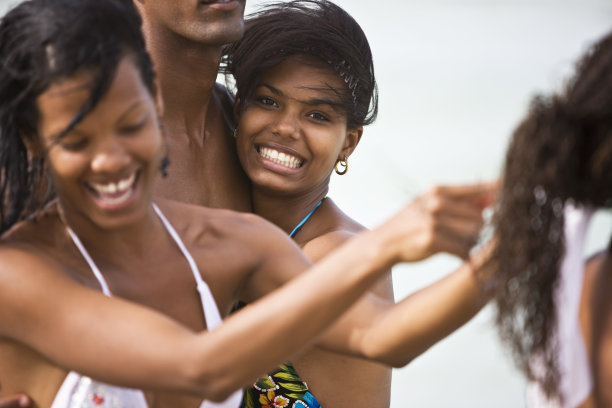 快乐的朋友图片下载