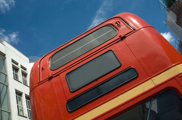 在双层巴士的后面图片下载