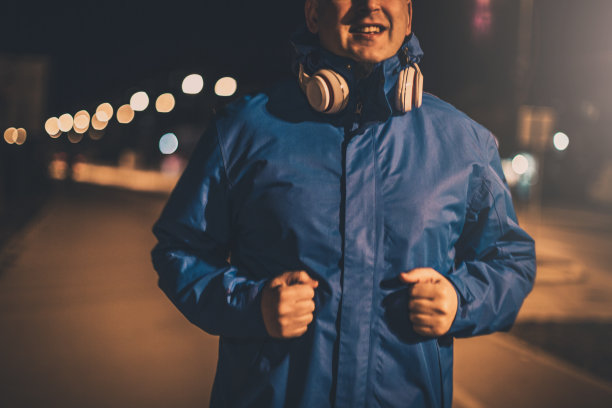 晚上慢跑图片下载