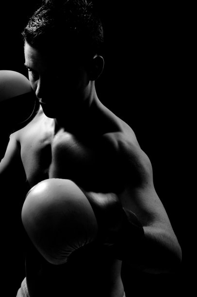 拳击男子的影子图片下载