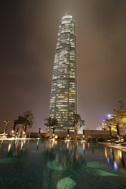 IFC II，雾夜图片下载