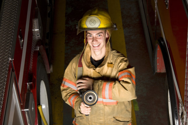 消防队员看图片下载