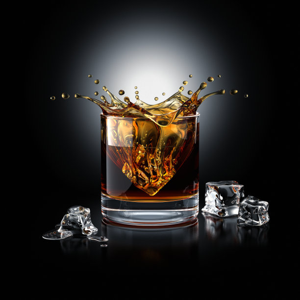 威士忌飞溅图片下载