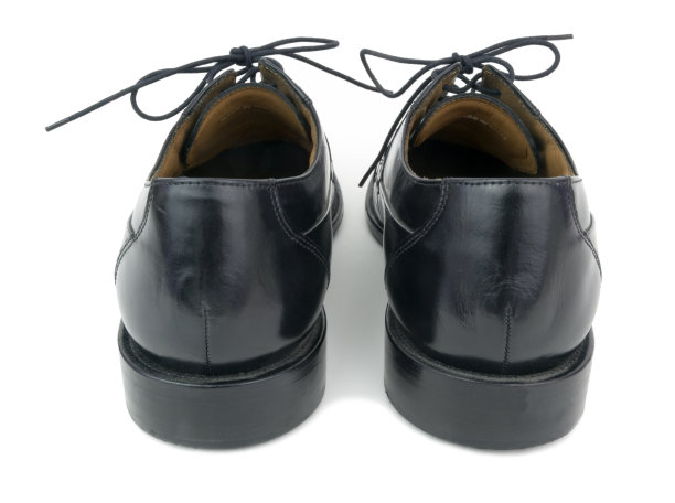 黑色礼服鞋图片下载