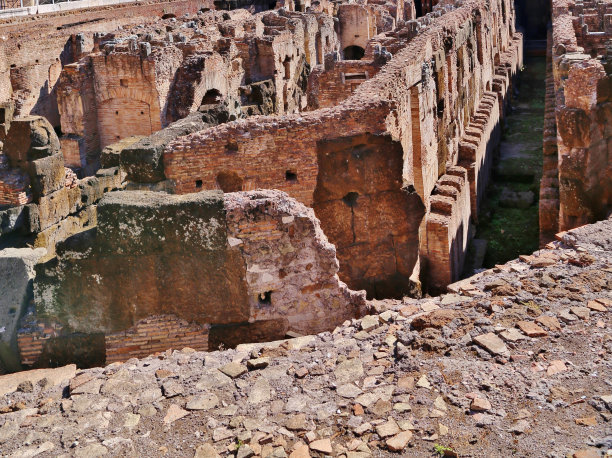 罗马斗兽场的地下墓穴图片下载
