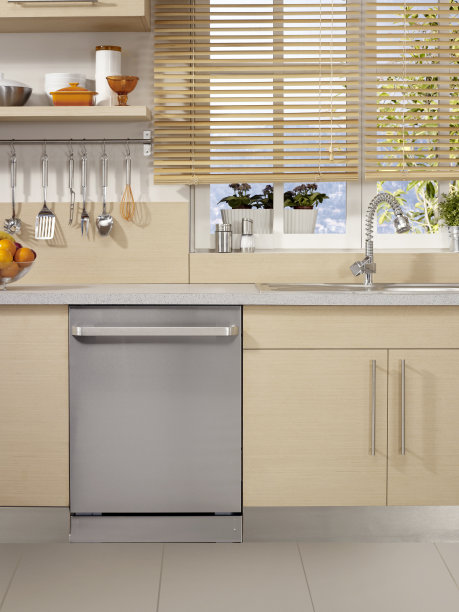 别致厨房里的洗碗机图片下载