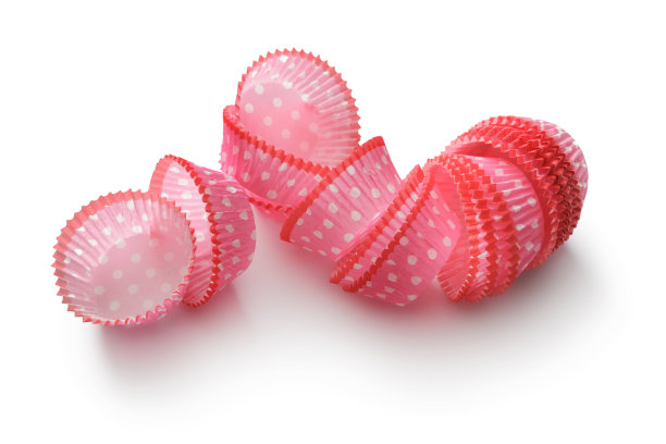 烘烤:纸杯蛋糕架被隔离在白色背景上图片下载