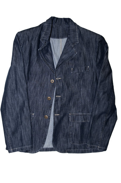 白色背景的牛仔夹克图片下载