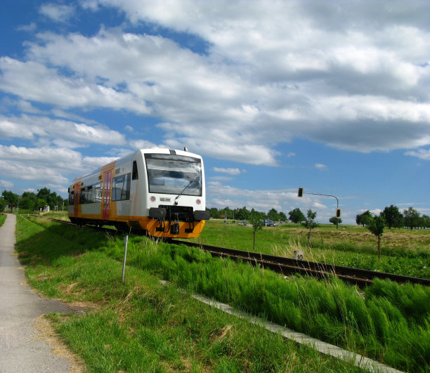 •#246;恩布赫班图片下载