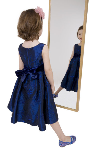 小女孩图片下载