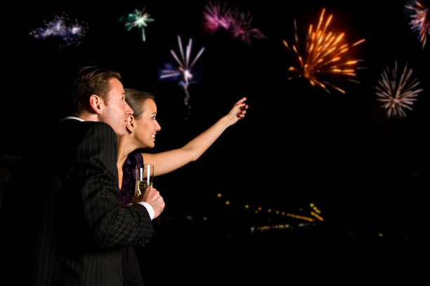 新年的夫妇图片下载