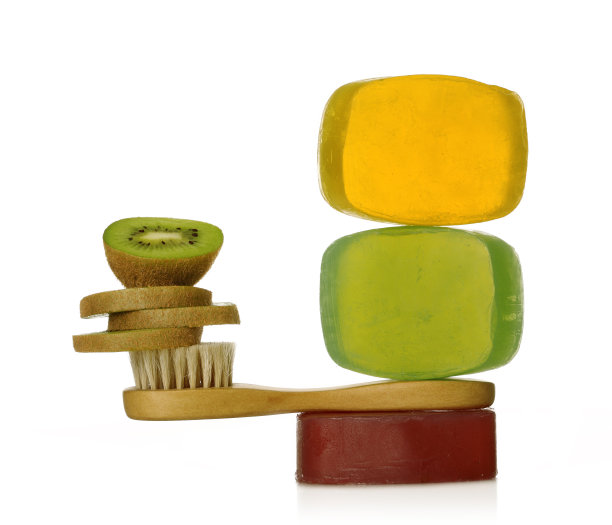 肥皂、猕猴桃和刷子图片下载