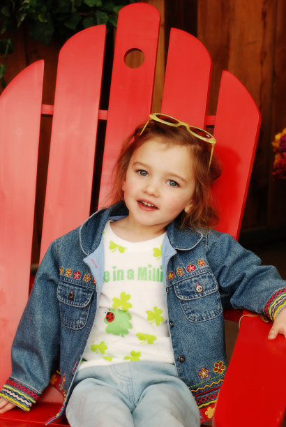 红色的椅子图片下载