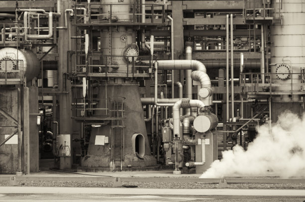 管道和烟图片下载