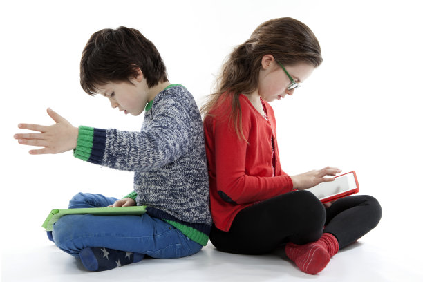 孩子和平板电脑图片下载