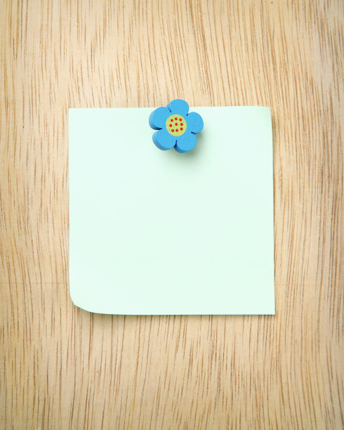 便利贴和蓝色图钉图片下载