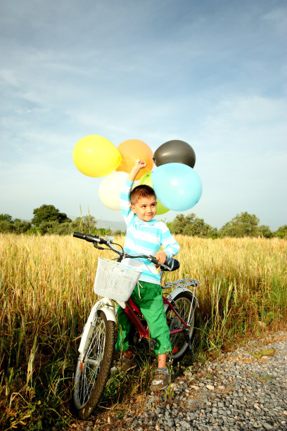 骑自行车图片下载