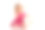 瞌睡的女孩和毛绒玩具熊。素材图片