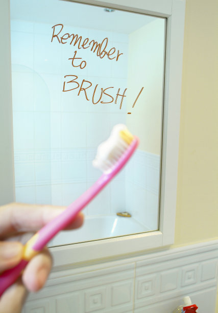 决议:记得刷牙图片下载