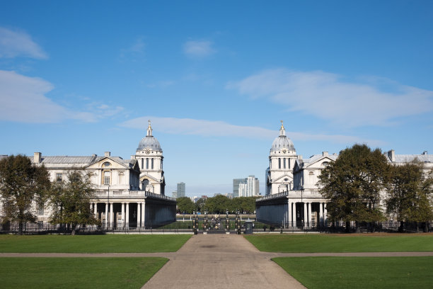 金丝雀码头和老皇家海军学院图片下载