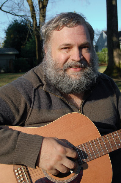 吉他胡子男人图片下载