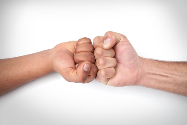 对抗拳头和手腕图片下载