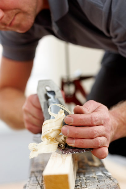 刨一块木板图片下载