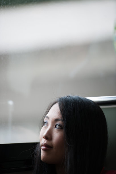 漂亮的女人图片下载