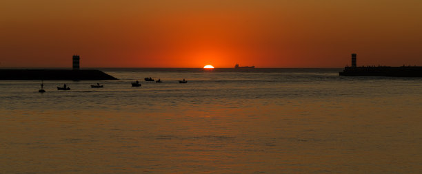 海岸的波尔图图片下载