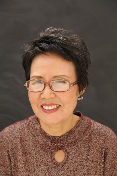 美籍亚裔知性女性图片下载