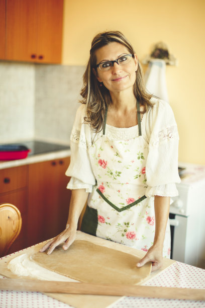 姜饼制作者的肖像图片下载