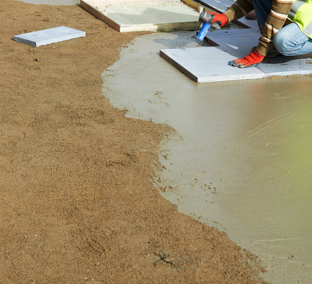 铺平道路图片下载