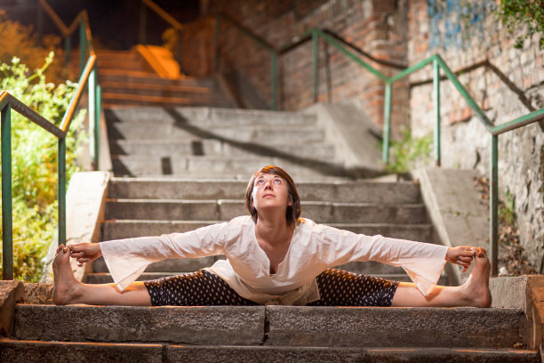 城市瑜伽图片下载