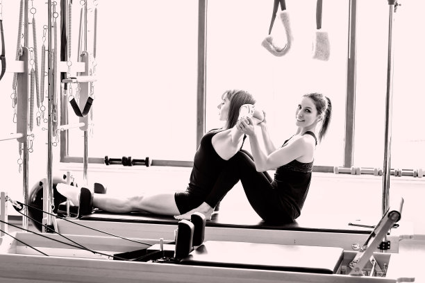 普拉提课程图片下载