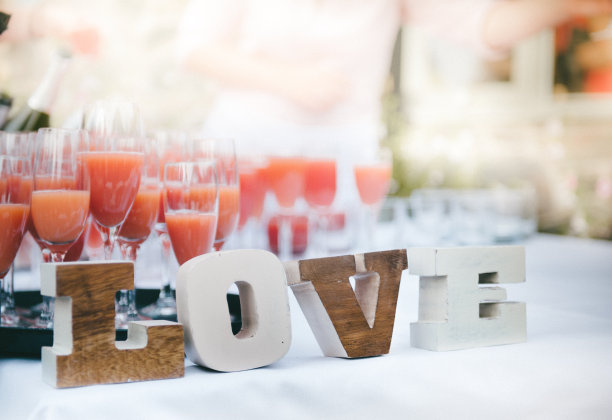 婚礼当天，爱酒会图片下载