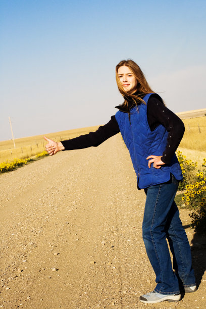 女孩要回家图片下载