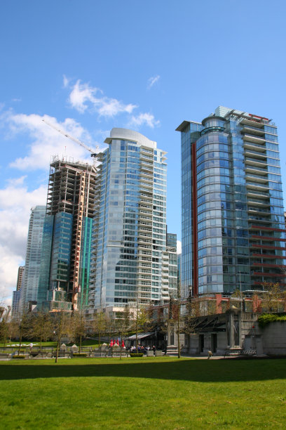 加拿大不列颠哥伦比亚省温哥华的玻璃高楼图片下载