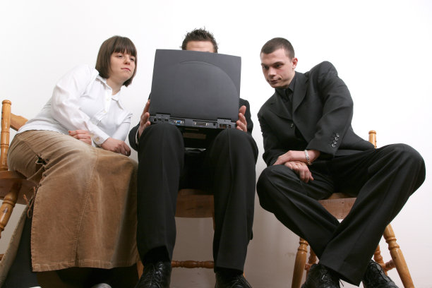 对企业集团的低观点图片下载