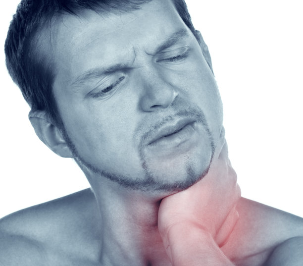 年轻人脖子上的剧烈疼痛图片下载