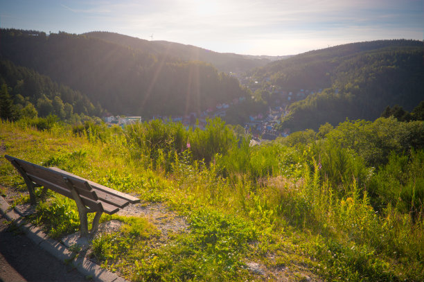概述著名城市特里堡与座位图片下载