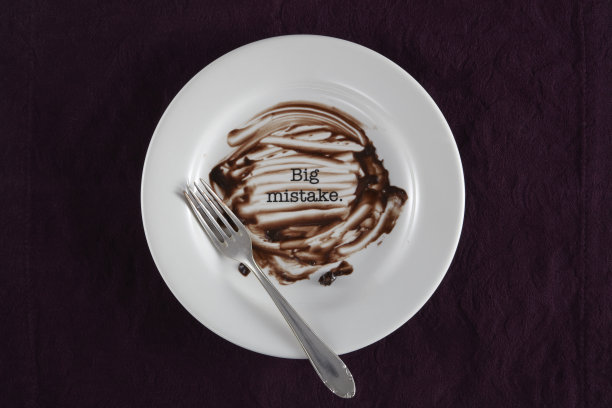 巨大的错误图片下载