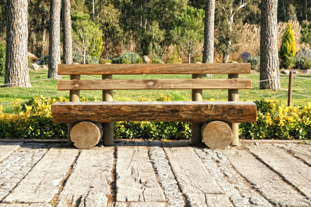 公园的长椅上图片下载