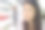 年轻女子在超市里图片下载