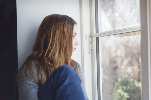 悲伤的图片素材ID：152297470