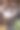 一个年轻的歌手在录音室录制一个轨道的特写图片下载